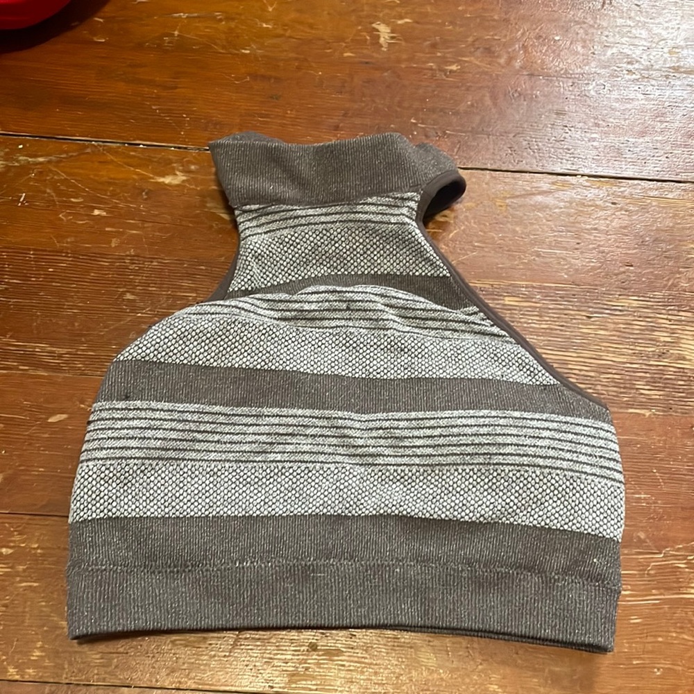 High neck brown sports bra